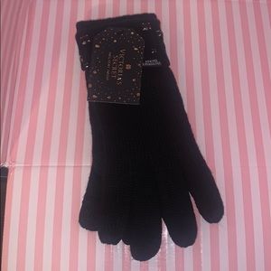 Victoria’s Secret Winter gloves ❄️